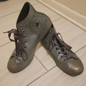 Mens Converse Chi city version, size 12, Gray